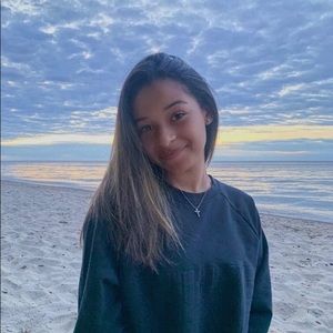 Meet your Posher, Jaliana